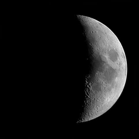 The Moon at 6.4 days