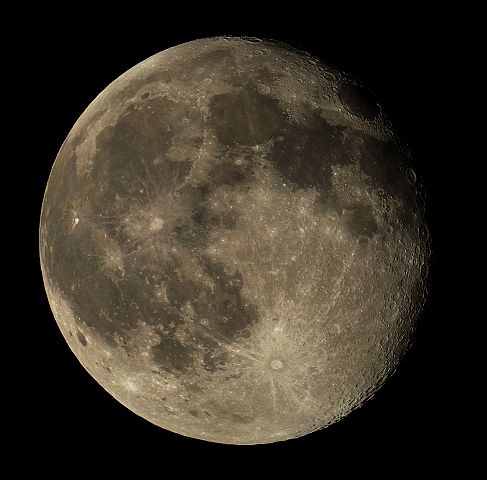 The Moon at 16.6 days